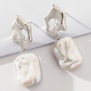 Silberne Kiesel-Barock-Ohrringe